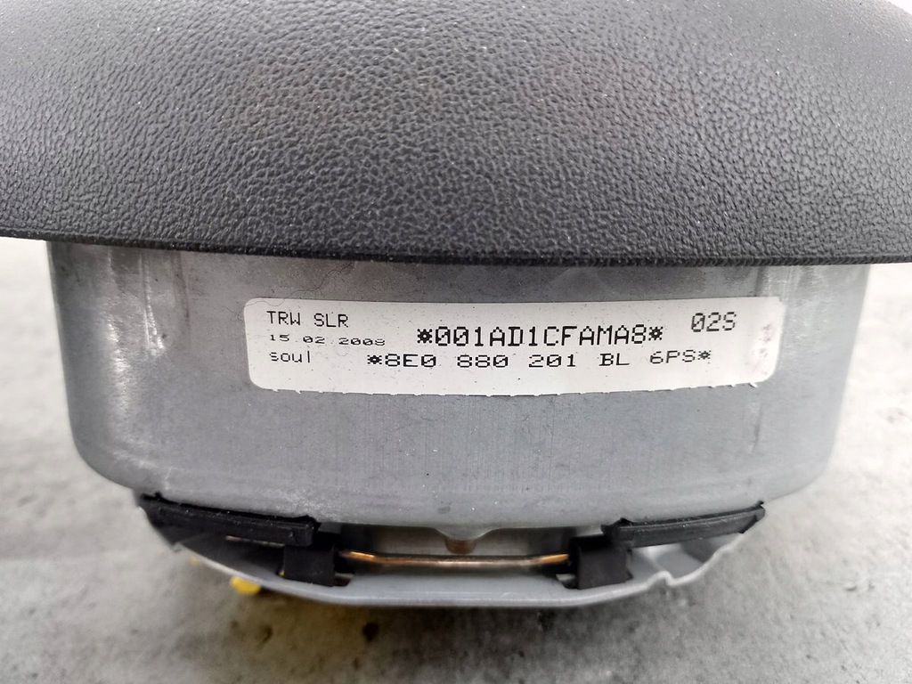 фото №8, Воздуховод с подушка audi a4 b7 8k0419091b 8e0880201bl