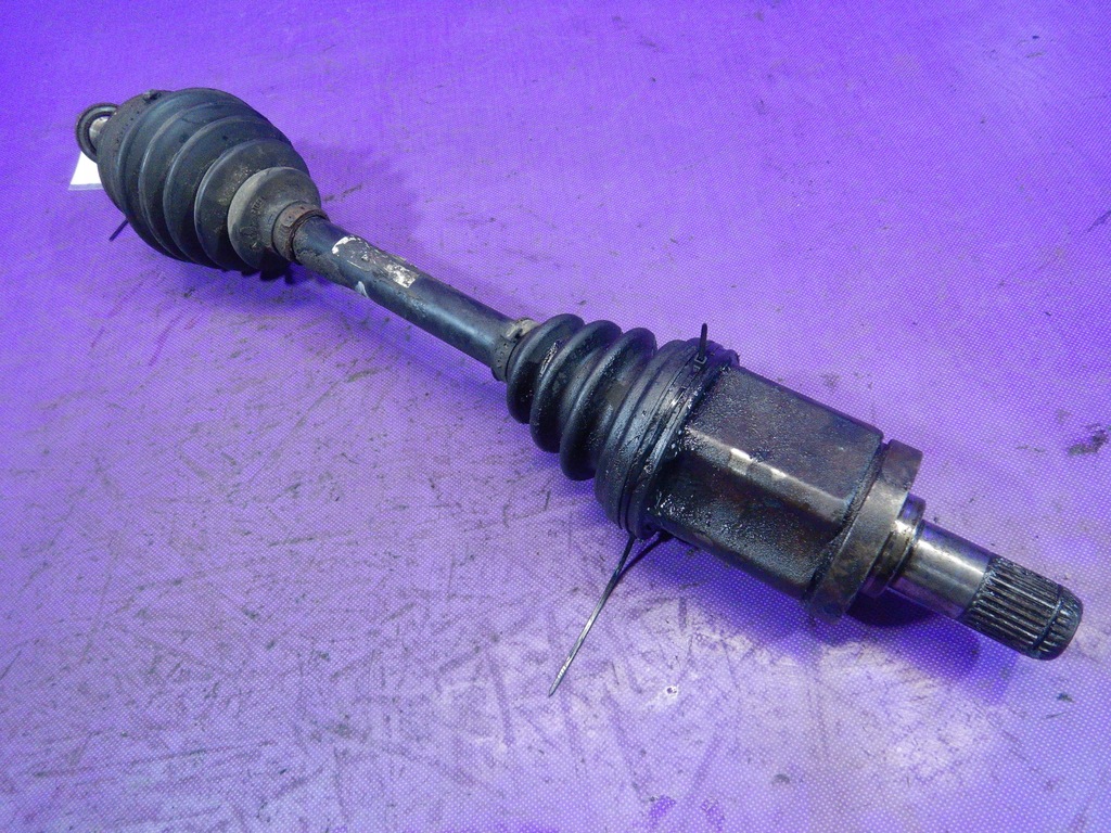 фото №1, Bmw x3 e83 2,0d 204d4 4x4 привідний вал ліва перед шарнір