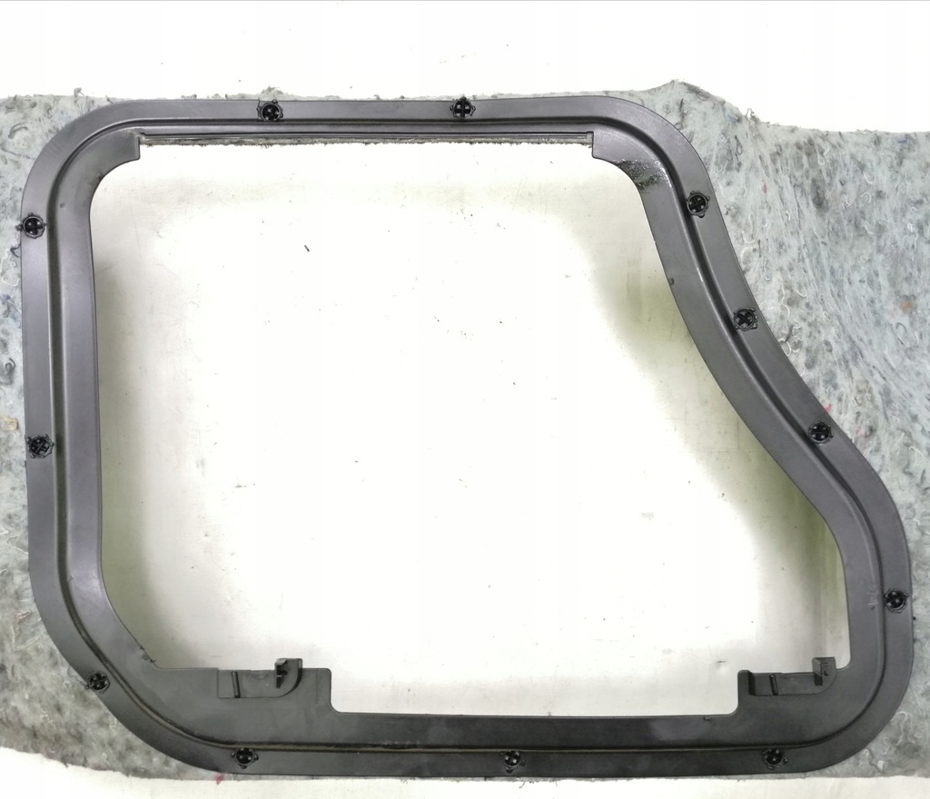 фото №7, Обшивка nagażnika mondeo mk3 kombi denso