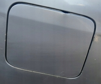 фото №1, Infiniti i30 i35 крышка заливной топлива