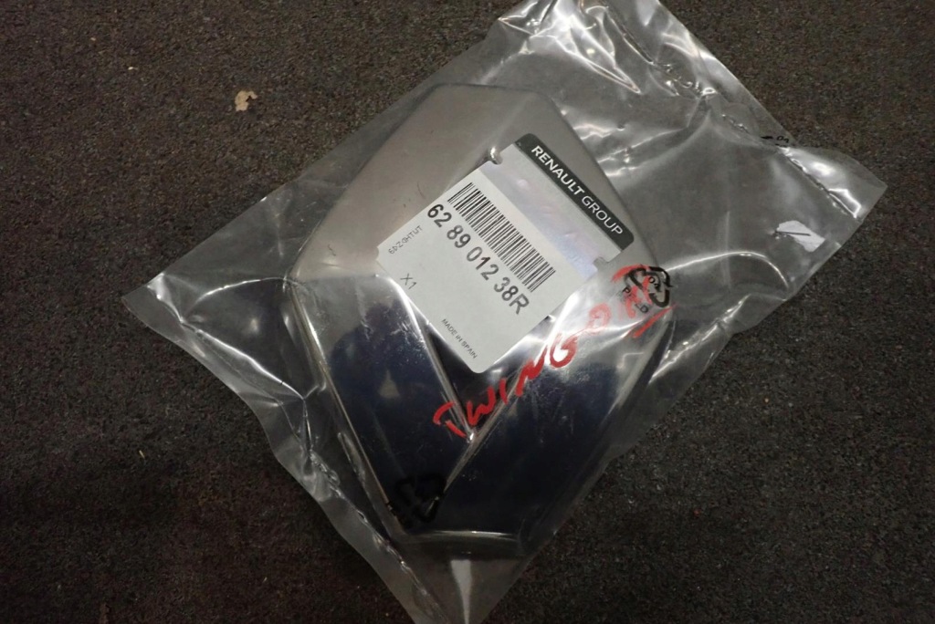 фото №1, Емблема значок renault twingo iii 2014- 628901238