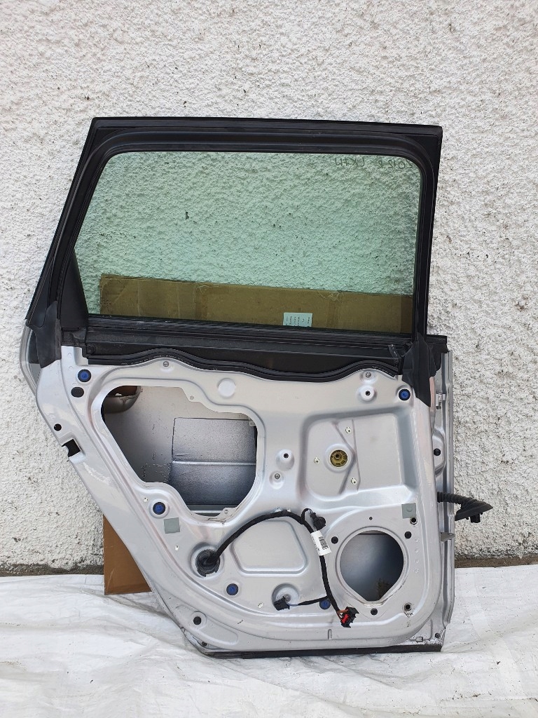 фото №10, Audi a3 8p sportback дверь левая задняя lx7w серебристый