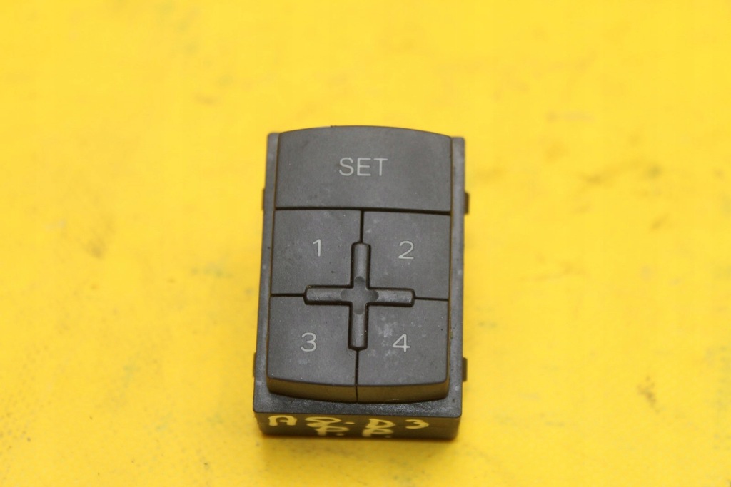 фото №1, Перемикач пам'яті сидіння a8 d3