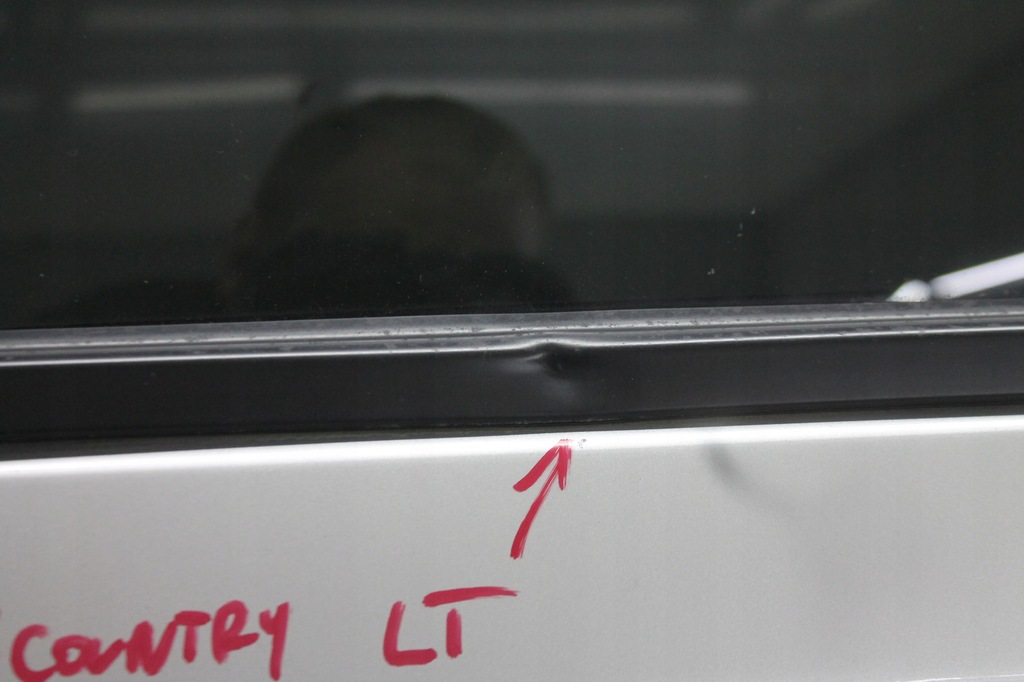 фото №5, Двері лівий задня задні voyager town country 07-16