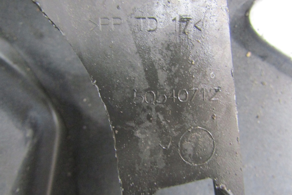 фото №11, Бампер перед передній alfa romeo stelvio 16-