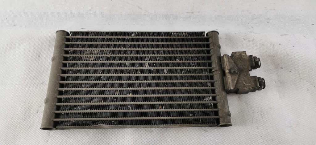 фото №1, Mercedes радиатор масла коробки a2115001700