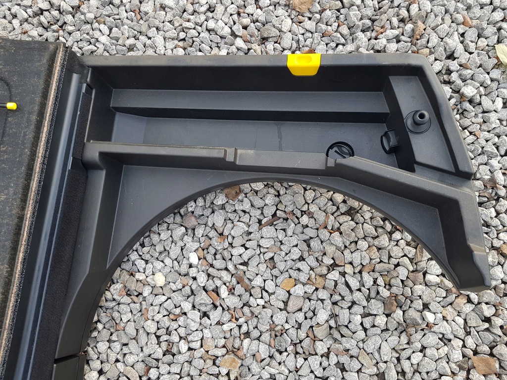 фото №12, Бардачок - підлога - обшивка - килимок багажника / vw touran i - 2003-2015