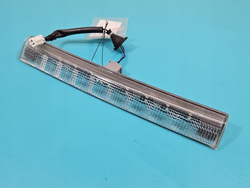 фото №2, Третий свет стоп стоп-сигнал toyota rav4 iv 13-