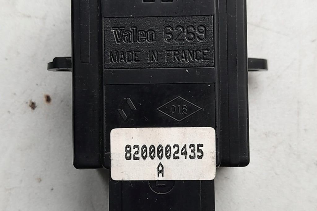 фото №1, Переключатель renault vel satis bj0_ 8200002435a 3.0l дизель 130kw 2005