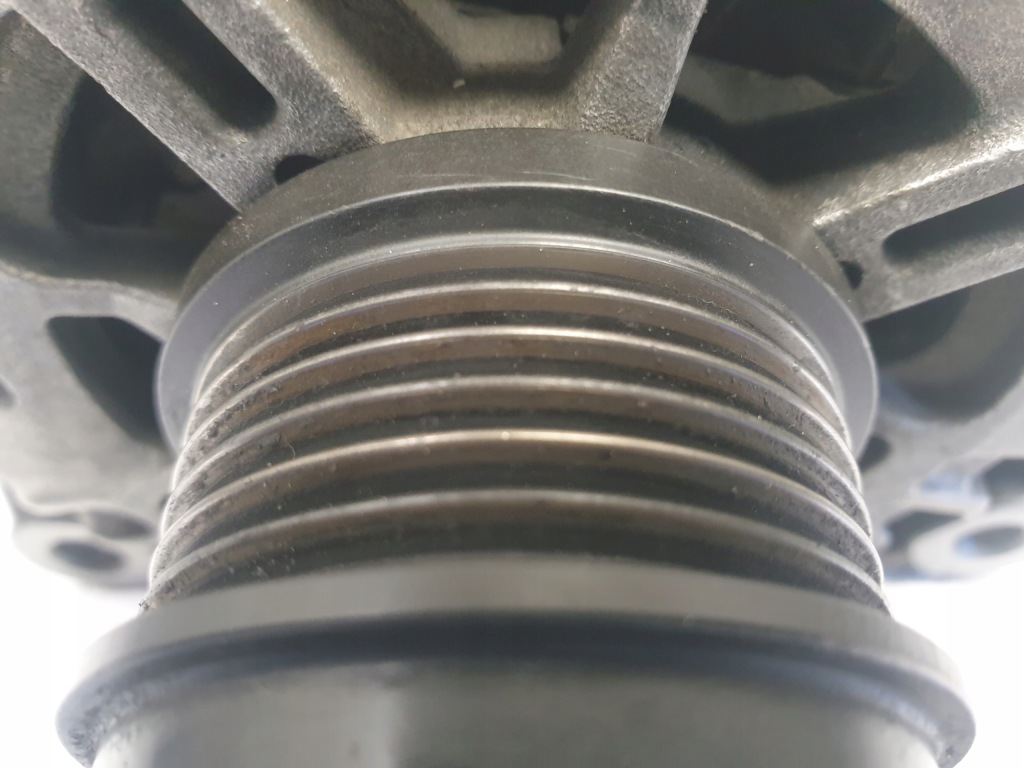 Купити Volvo v40 2 1.6 d2 генератор 150a 31419219 оригінал