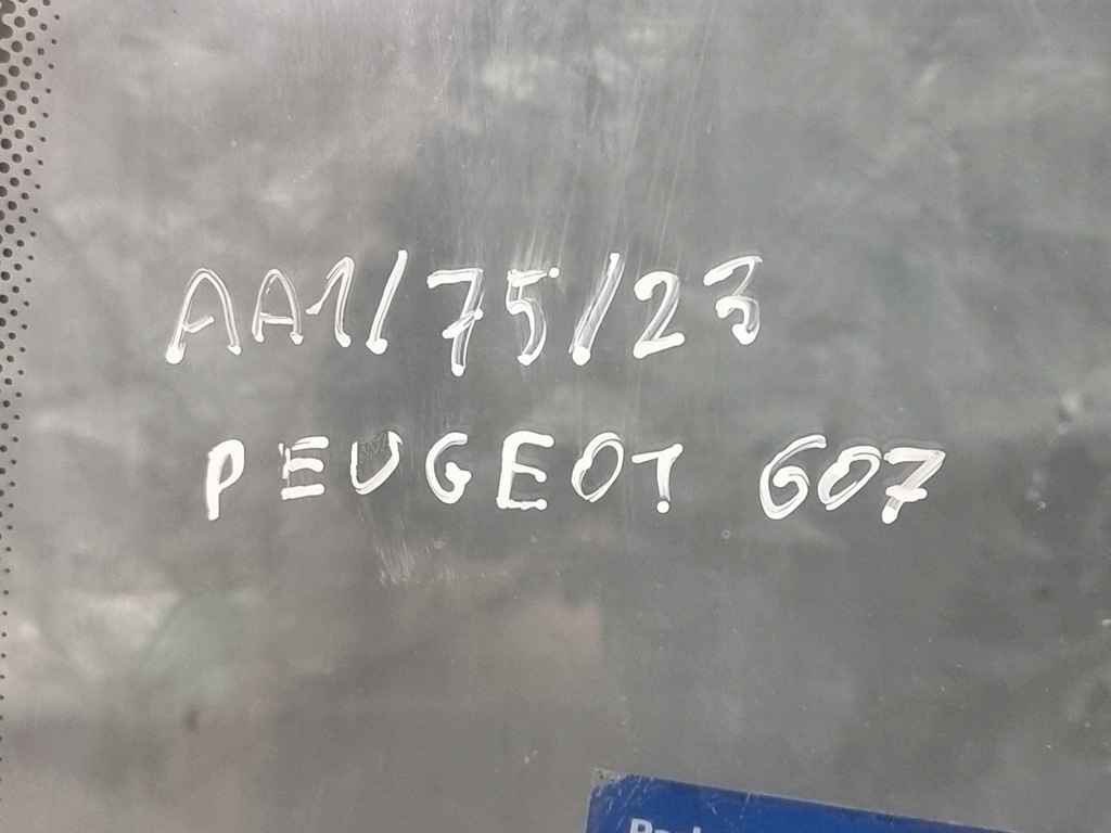 фото №3, Стекло лобовое peugeot 607