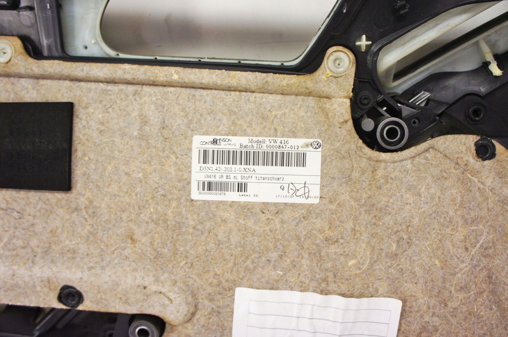 фото №6, Oz018 vw tiguan i 5n обшивка дверь правый перед eu