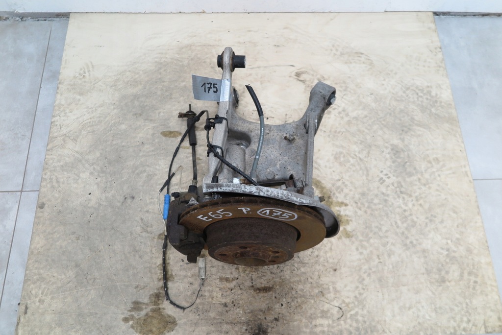 фото №1, Bmw 7 e65 поворотный кулак задняя ступица левая