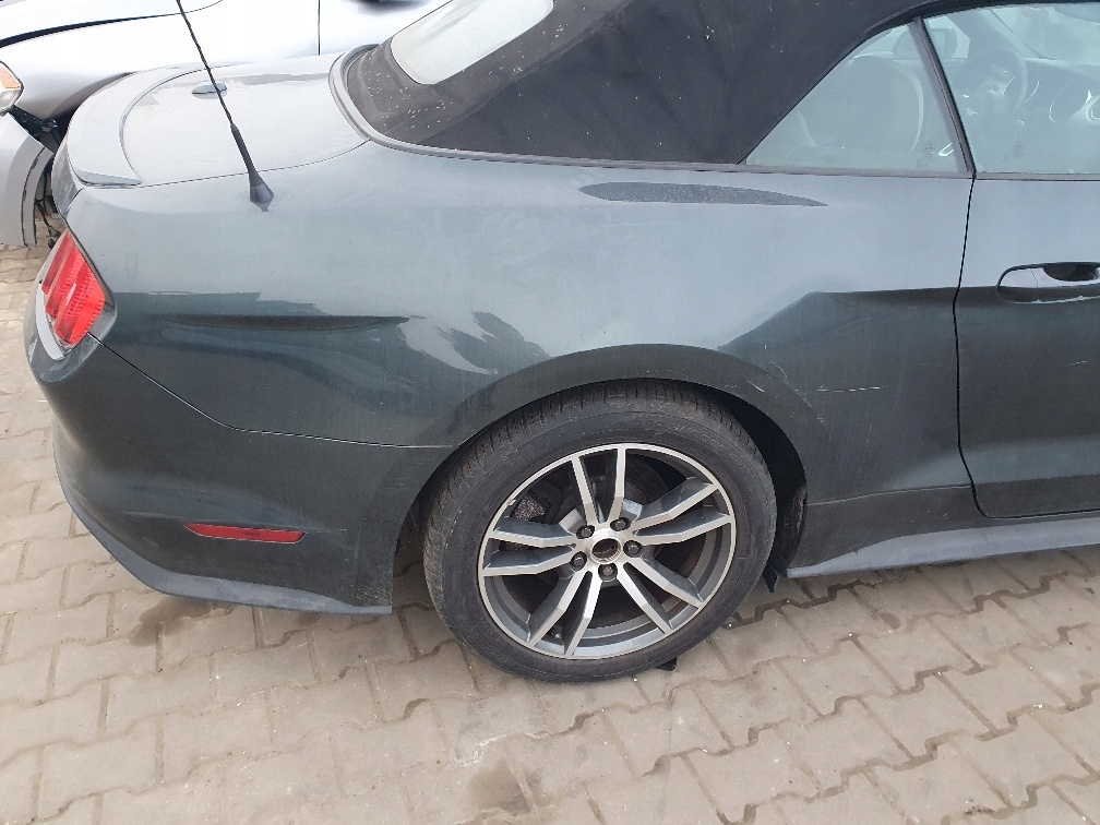 Купить Ford mustang vi кабриолет  2015-23 крыло  четверть правая ремень задняя hn