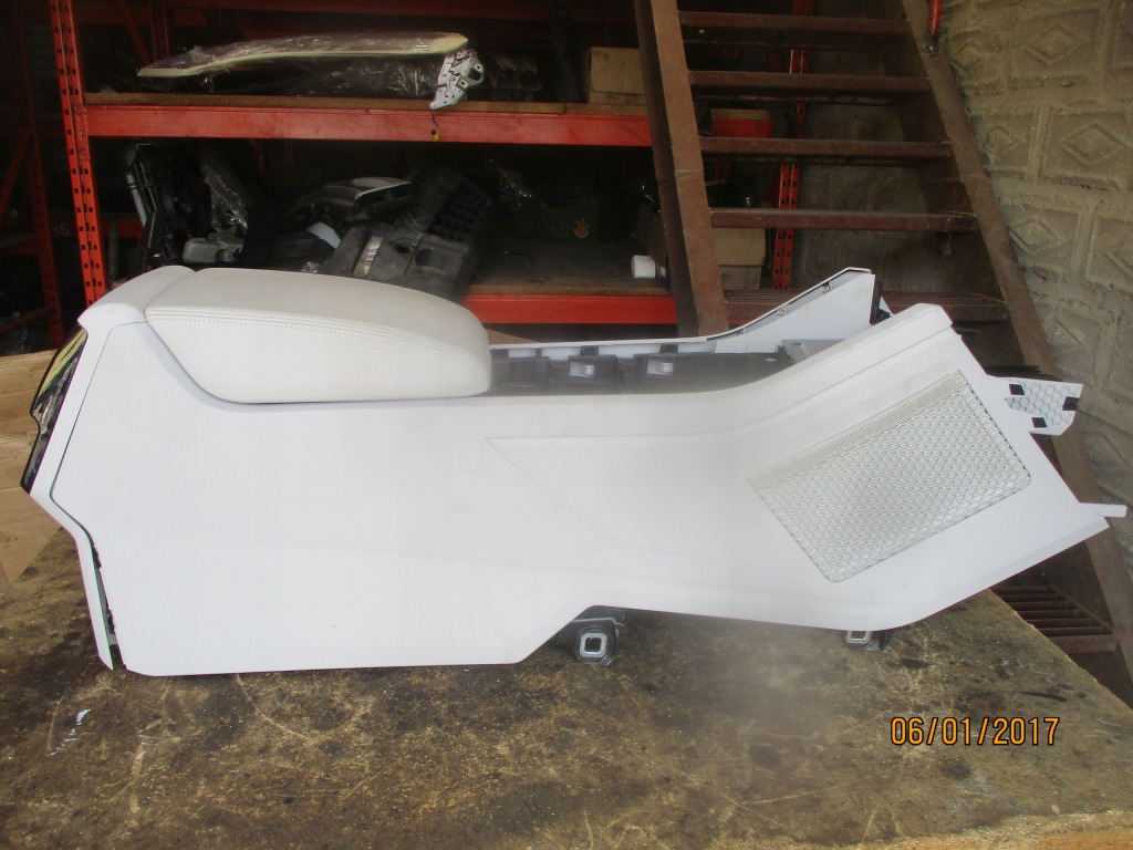 фото №6, Тунель середній підлокітник vw touareg iii шкіра