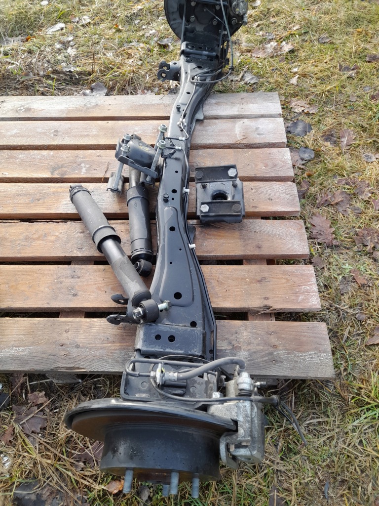 фото №1, Nissan env200 e-nv200 задняя балка подвеска