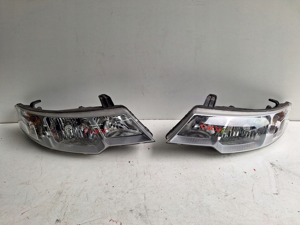 фото №1, Kia forte 09-12 лампа правая eu