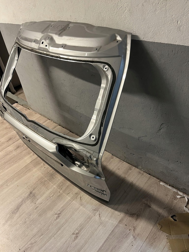 фото №9, Toyota rav4 v крышка багажника багажника