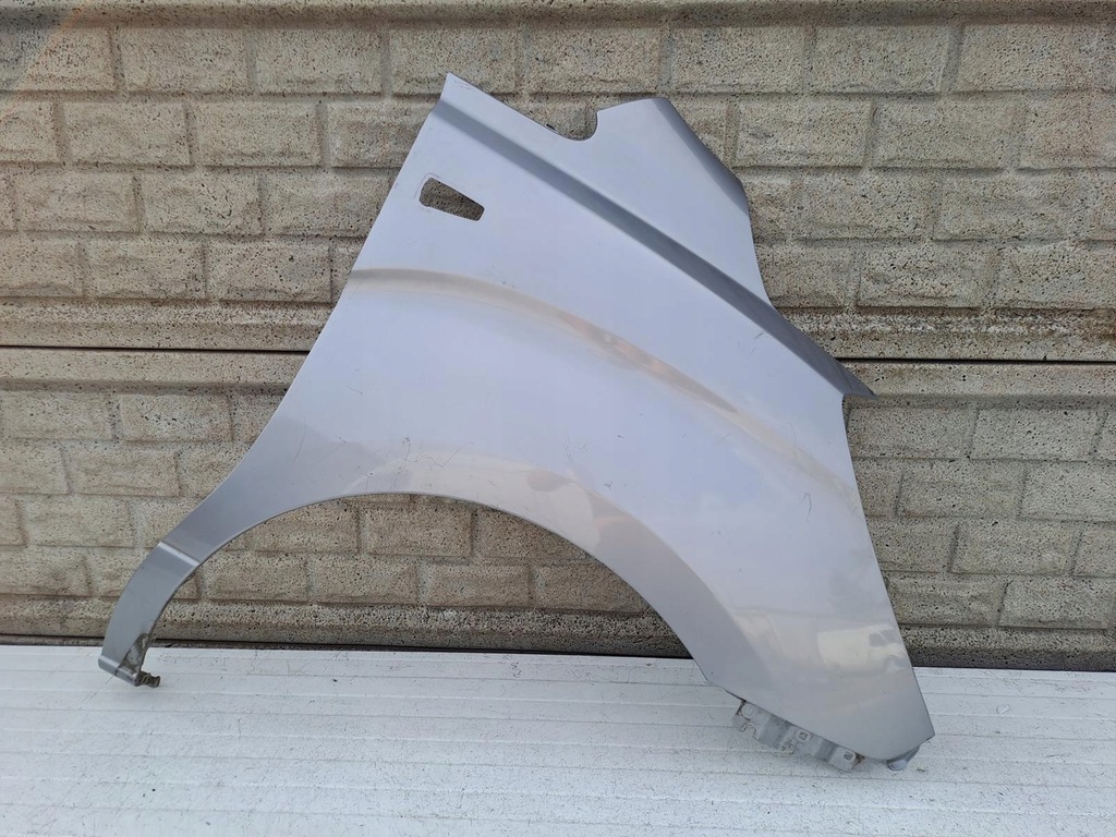 фото №1, Hyundai h1 2007- крыло передний правый оригинал