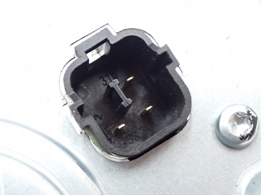 фото №7, Моторчик рычаг дворник крышки задняя 10568610 mg zs ev 21r