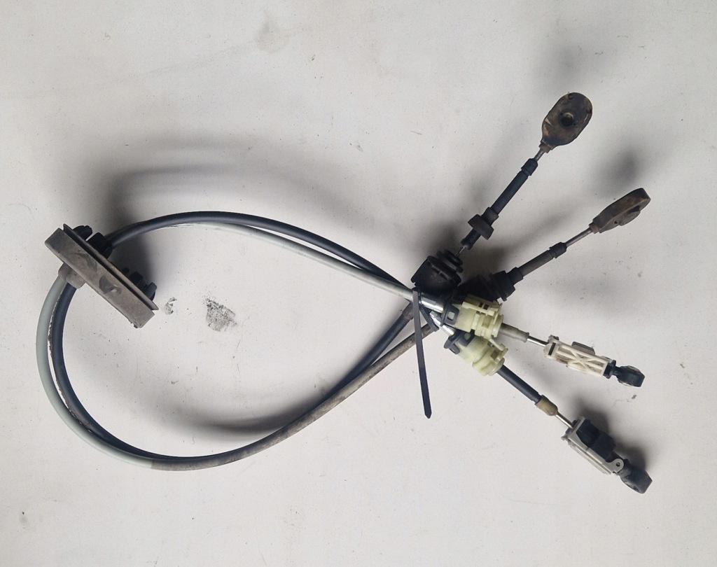 Купити Трос перемикання передач оригінальний номер 9126567 opel vectra c