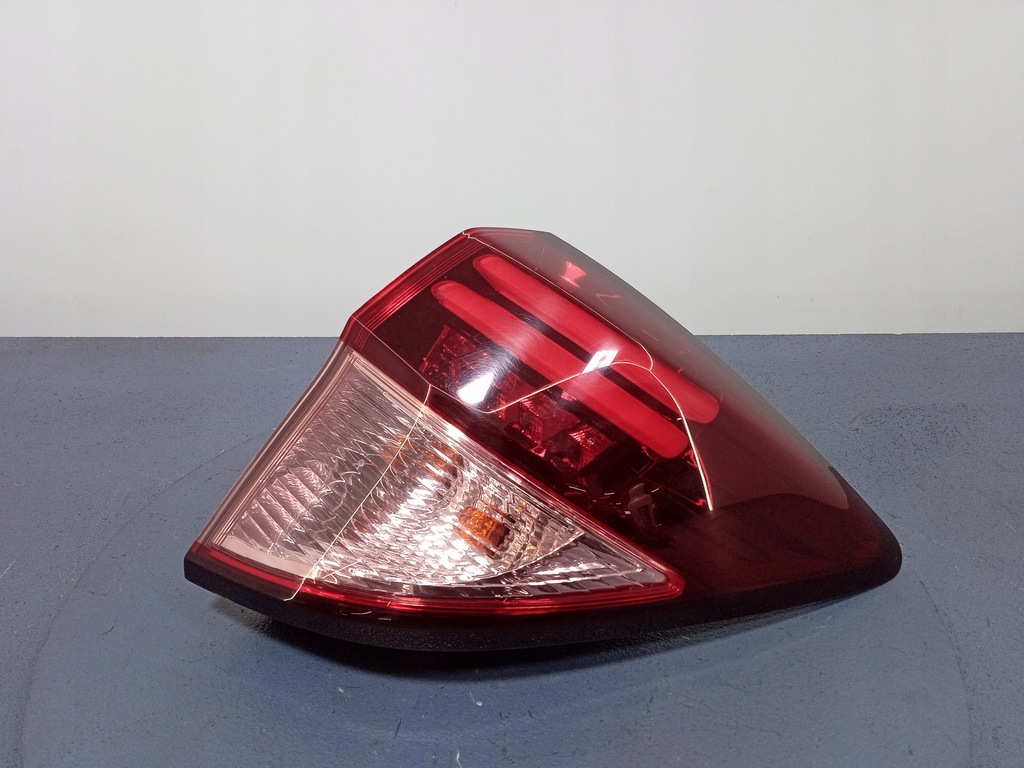 фото №1, Honda hr-v ii лампа задняя правая наружная