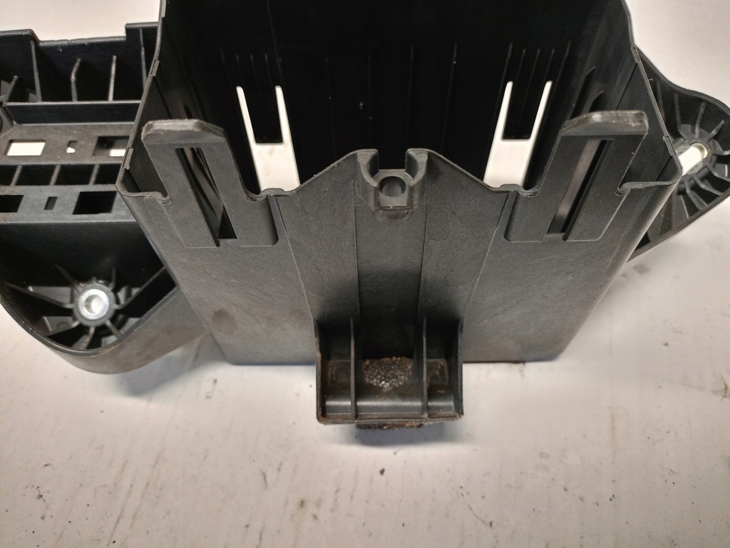 фото №7, Корпус аккумулятор a2465450840 mercedes w246