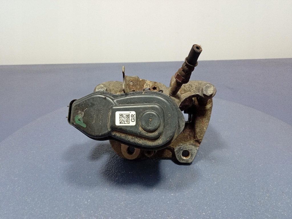 Bmw 5 f10 f11 суппорт тормозной электрический правый задний  задний скоба 9390b Оригинал