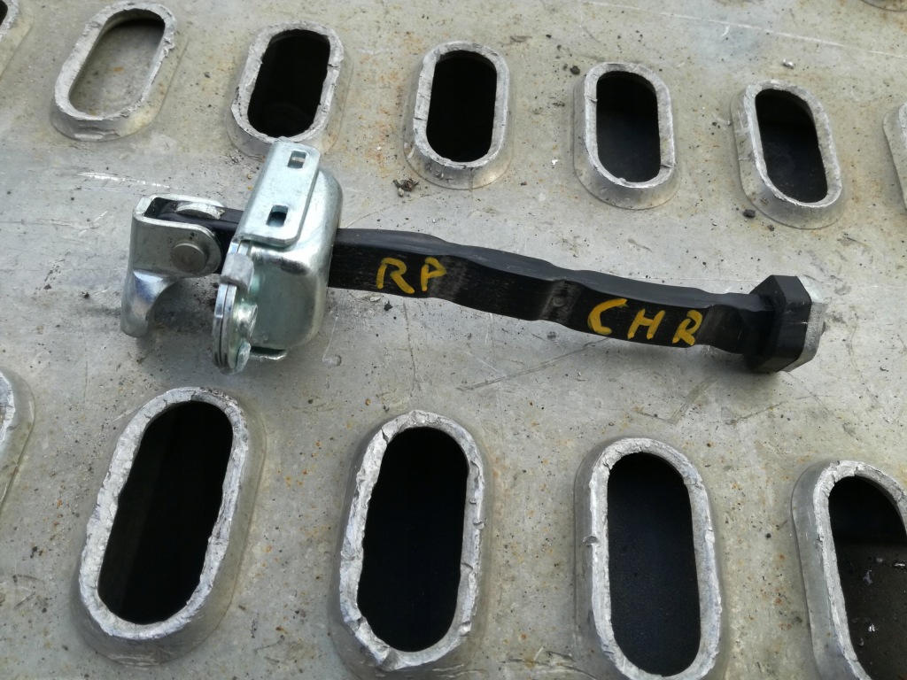 фото №1, Toyota c-hr ограничитель дверь правый левый передний