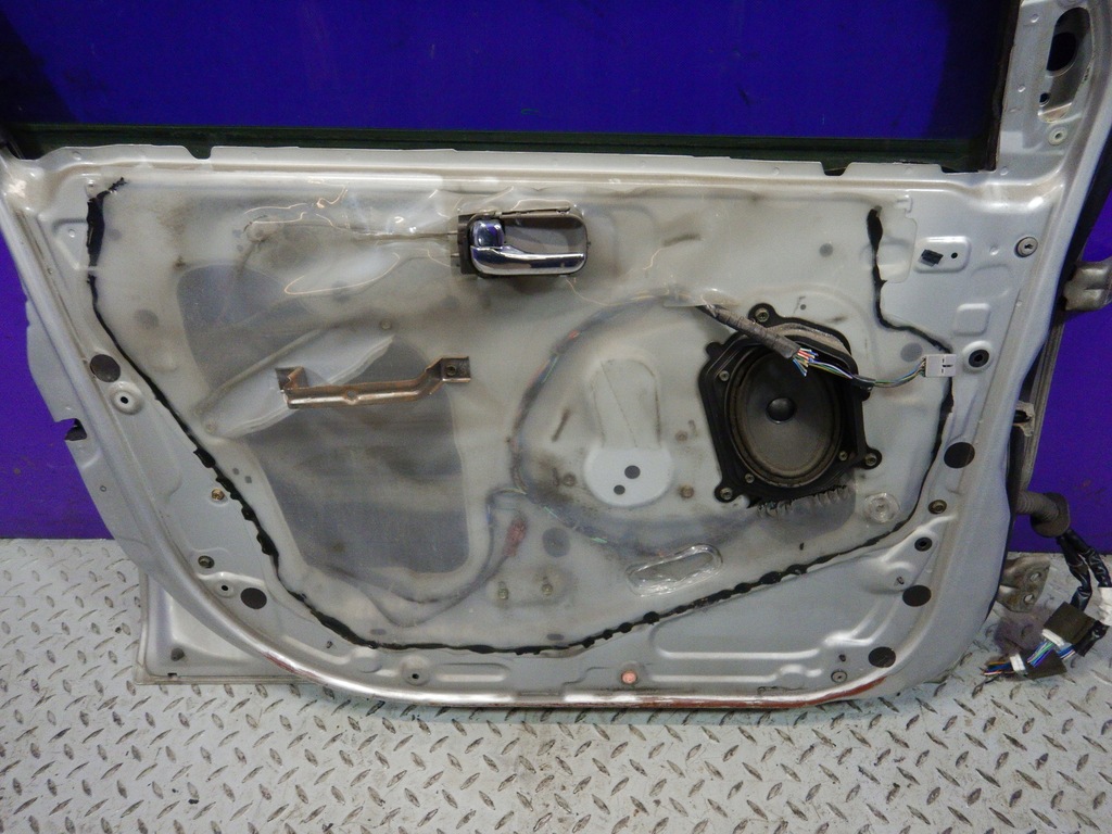 фото №11, Nissan almera tino 00-06 дверь перед левая