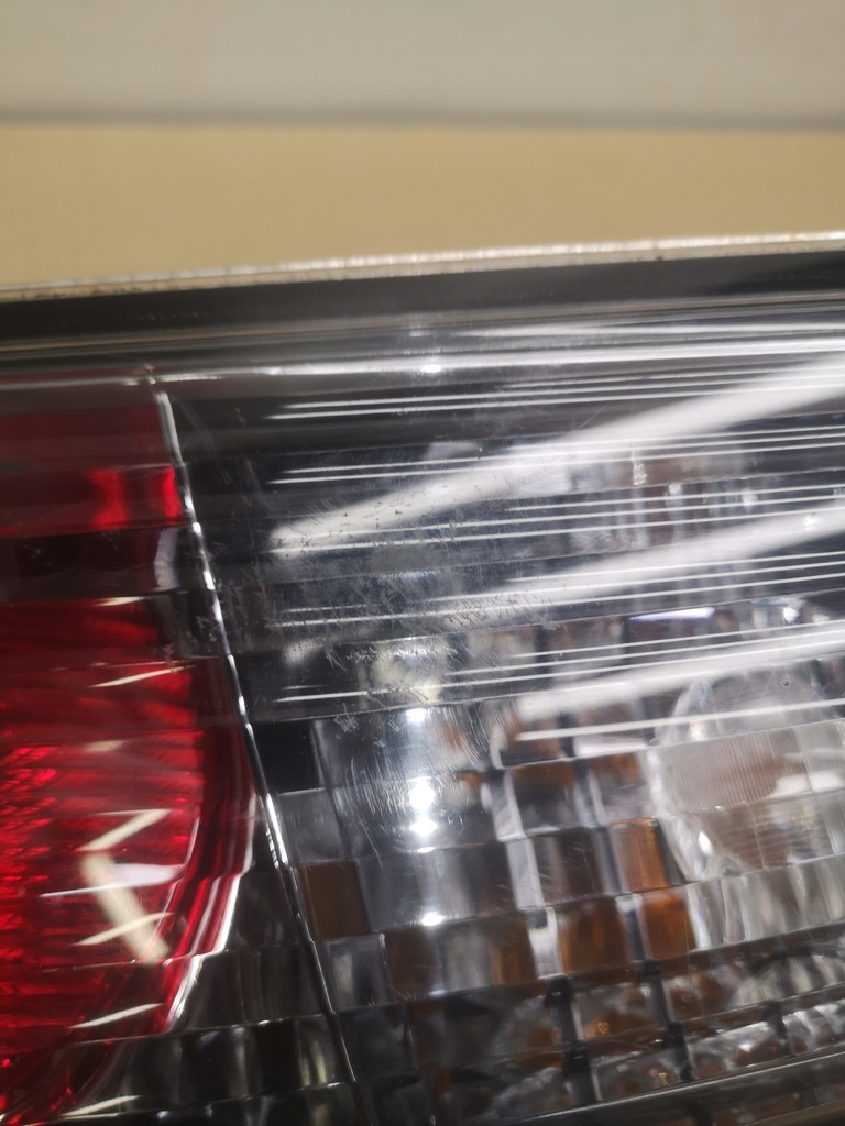 фото №10, Лампа правый задняя mitsubishi grandis 03-11