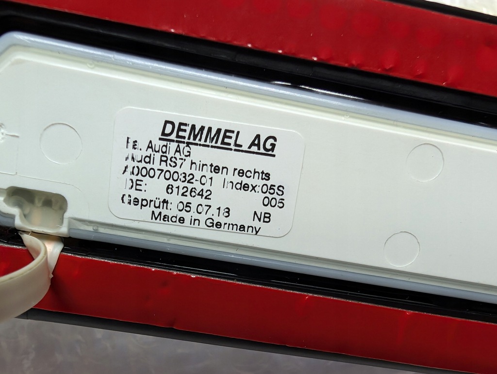 фото №9, Audi a7 rs7 4g молдинг порог задняя правая 4g8947424b 4g8853376c оригинал