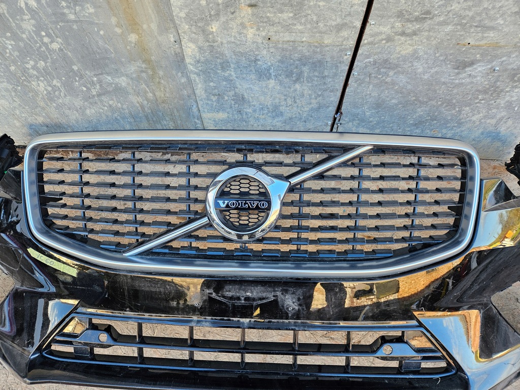 фото №5, Volvo xc60 ii r-design бампер перед передній решітка радіатора