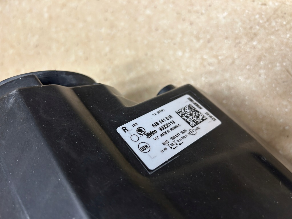 фото №4, Лампа права передня skoda rapid h7 5jb941018