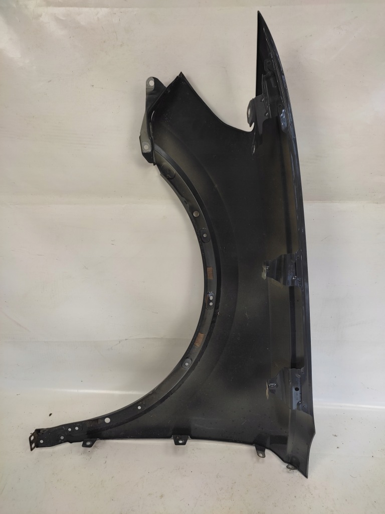 Audi q3 2 83a крыло  правый  передний перед 2018- Цена