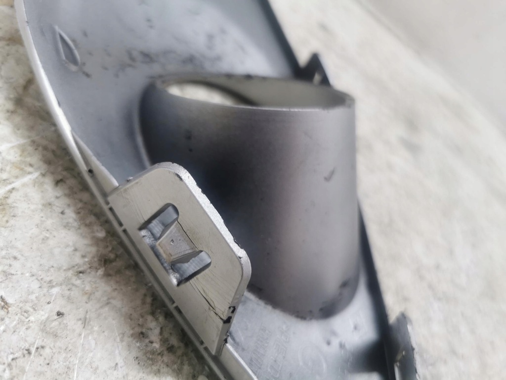 фото №10, Решётка бампера левый перед renault scenic iii