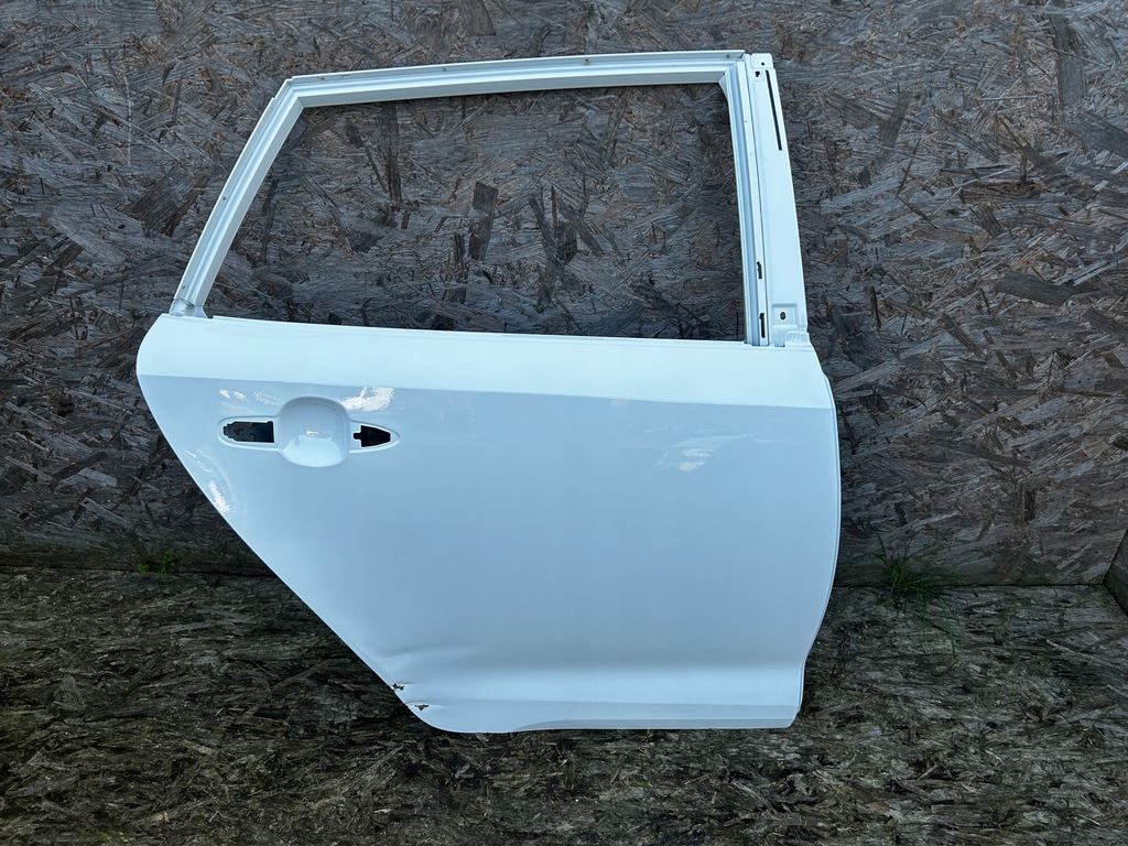 фото №1, Toyota corolla e21 kombi дверь правое задняя задние