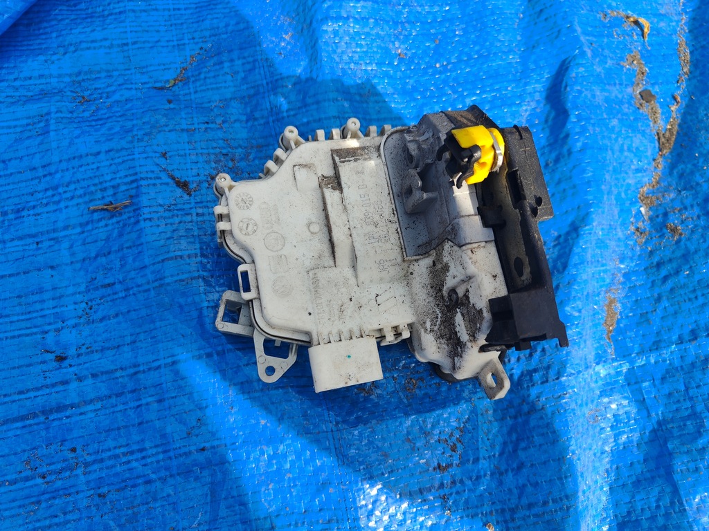 фото №1, Seat leon ii замок дверь левый задняя 6 pin 1p0839015d