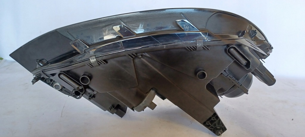 фото №6, Лампа vw touran 2 0301299201 5tb941005 eu ліва