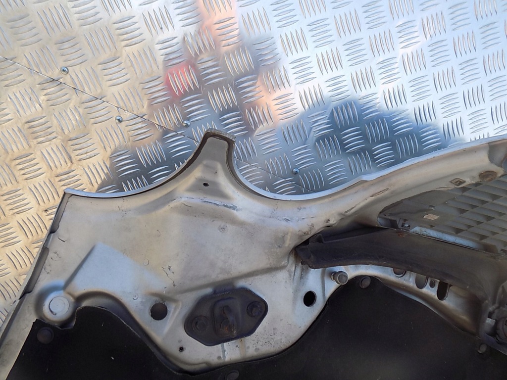 Mercedes w210 капот кришка двигуна Ціна