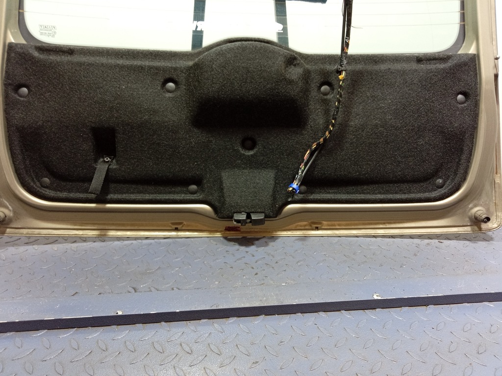 фото №5, Fiat panda ii задняя крышка багажника багажника 652