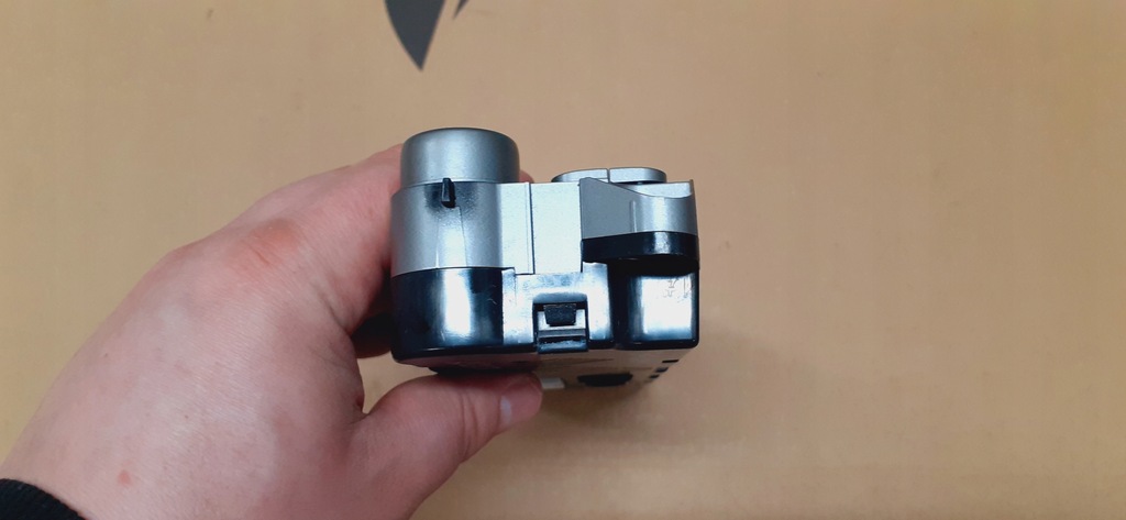 фото №12, Ford galaxy mk3 06-10 r. панель обдув кондиционера na задняя 3 ряд przedlift