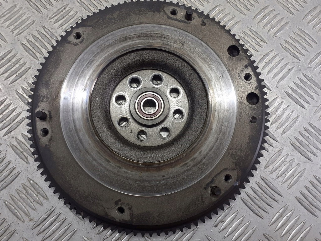 фото №1, Колесо маховик suzuki swift 1.3