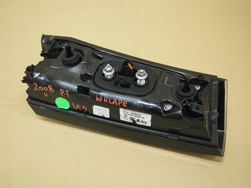 фото №2, Лампа led w крышка правый задняя peugeot 2008 ii