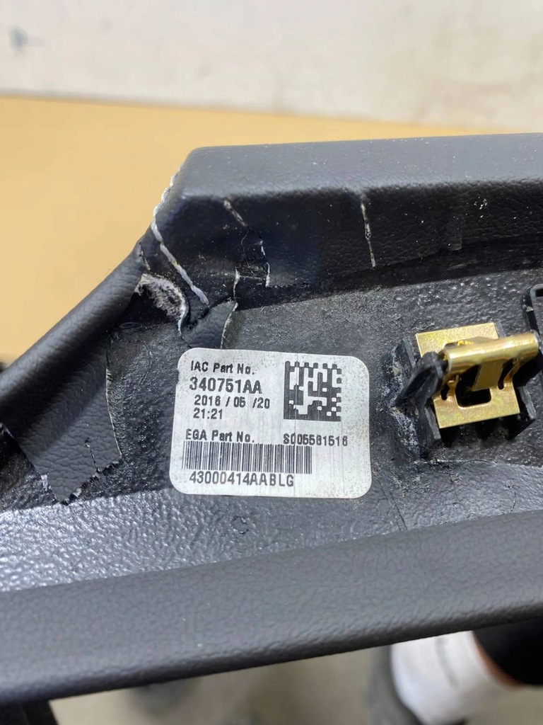 фото №8, Chevrolet corvette c7 2016 рамка панелі приладової панелі 340751aa