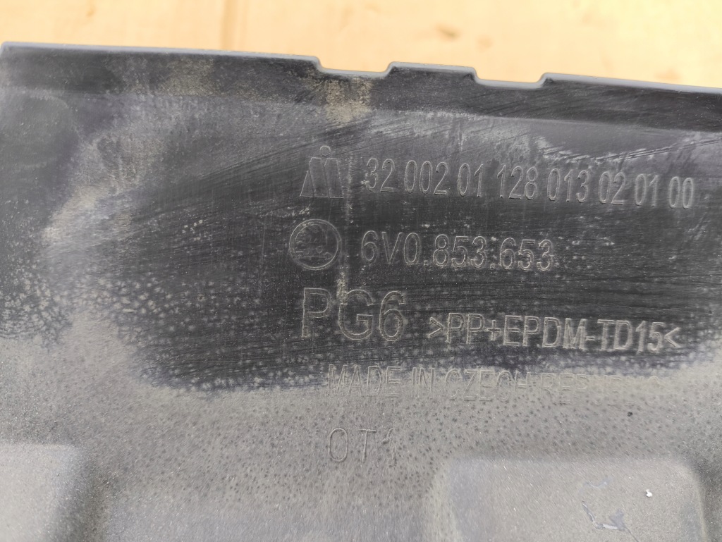 фото №10, Решітка радіатора skoda fabia iii оригінал