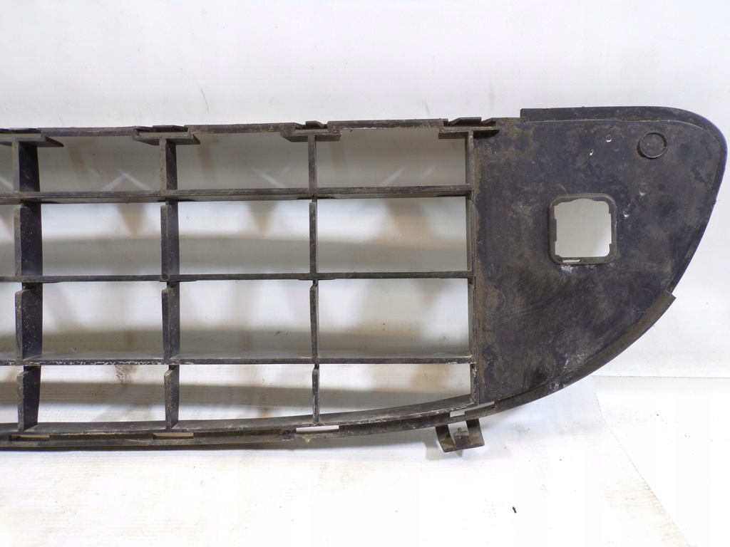 фото №8, Решітка бампера передній peugeot 407 h 1