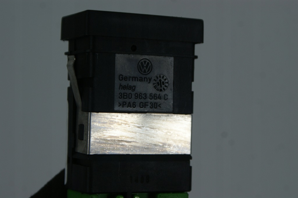 фото №14, Перемикач підігрів сидіння vw passat b5 3b0963564c