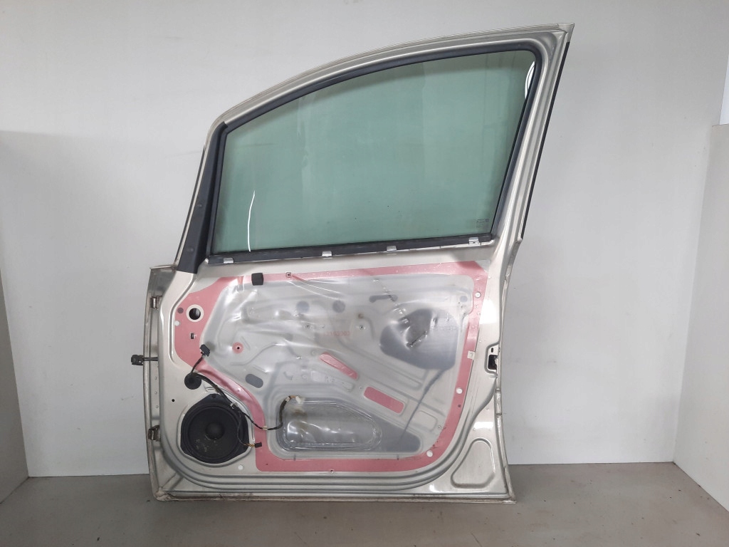 Купить Opel zafira b 2 ii дверь перед передние правое z167