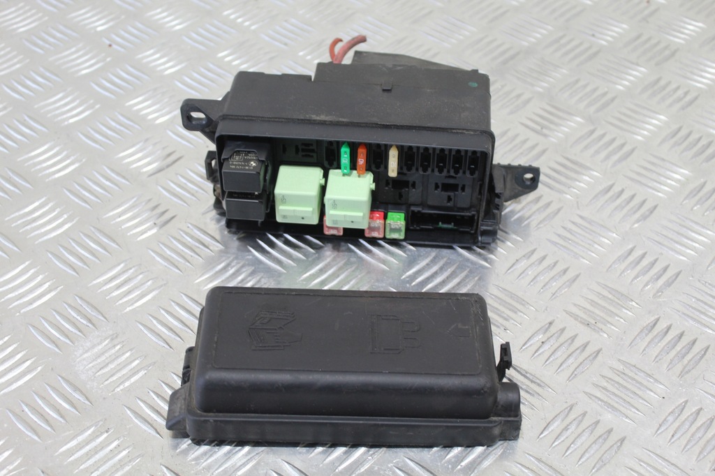 фото №1, Коробка предохранителей mini countryman s r60 lift